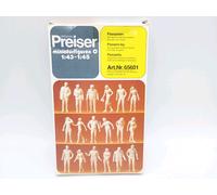 Preiser 65601 Passers-by 18 Unpainted Figures - 1:43 O Gauge - New & Boxed (WTB)
