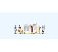 Preiser 79050 Women Hanging Laundry (5) Figure Set