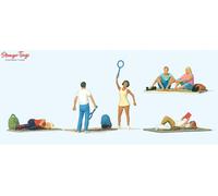 Preiser 10697 On the Lawn Figure Set (6) Exclusive Figure Set