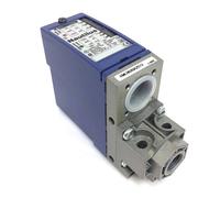 Pressure switch XMLB020A2S12 Telemecanique 075591 XMLB-020A2S12