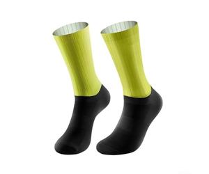 Professional Cycling Socks Mid-calf With Reflective Strips, Anti-slip Silicone Grip And Moisture Wicking Fabric For Road Bike Riding(black)