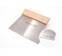 Project DIY® A2 V-Notch Adhesive Spreader Carbon Steel Trowel For Pressure Sensitive, Acrylic & Emulsion Adhesives - Ideal for Karndean, Amtico, Moduleo, Polyflor & More (140mm (Small - tight spaces))