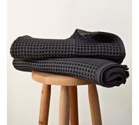 PÜSKÜL Pack of 2 Waffle Bath & Spa Towels - Premium 100% Turkish Organic Cotton - Quick Dry Thin Bath Towel for Bathroom - Made in Turkey (Dark Gray, 32x63 inch)