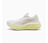 PUMA Magmax Nitroâ¢ Running Shoes Men, Warm White/Gold Moon, size 6.5