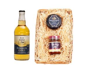 Purbeck Cider | Wicker Tray Hamper 4% ABV | 500ml | This Purbeck Cider Premium Wicker Tray Hamper combines artisan cider, award winning cheese, and rich chutney for a.
