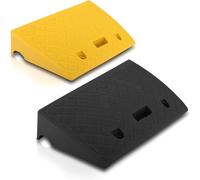 Pyle Kerb Ramp, 2Pcs Plastic Curb Ramps, Heavy Duty Portable Lightweight Threshold Ramp Set for Driveway, Sidewalk, Car, Truck, Scooter, Bike, Motorcycle, Pets and Wheelchair, Door Ramp Set of 2