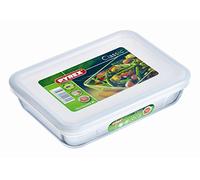 Pyrex Rectangular Dish with Plastic Lid. 2.6L 25cm x 20cm x 7.5cm deep.