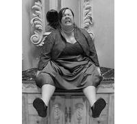 Quarut Funny Bathroom Wall Art Bridesmaids Movie Poster - Humour Film Scene Toilet Smell Black And White Picture Canvas Print For Bathroom