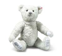 Queen Elizabeth II Dedication To Service