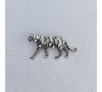 Queen Mee Women's Tiger Brooch in Gold Queen Mee Gold One Size