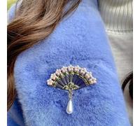 QueenMee Accessories Pearl Drop Brooch Fan