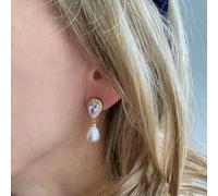 QueenMee Accessories Pearl Drop Earrings Small Crystal Earrings - Gold