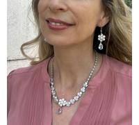 QueenMee Accessories Silver Crystal Flower Necklace