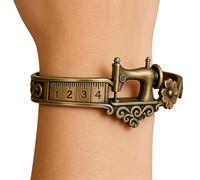 Quilters Sewing Bracelet, Adjustable Wristband Pin Cushion, Sewing Accessory with Secure Build Design, Comfortable Wrist Tool with Practical Style for Anniversaries Christmas Outdoor Casual Use