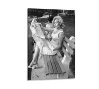 QZFNCOYU Marilyn Monroe Reading Newspaper Vintage Black And White Art Poster Canvas Poster Wall Art Decor Print Picture Paintings for Living Room Bedroom Decoration 12x18inch(30x45cm)