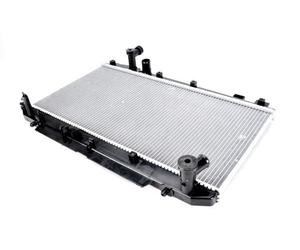 Radiator/Parts Thermotec D72028TT for TOYOTA