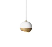 Mater Ray pendant lamp white, medium, oak detail on screen