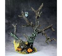 Reaper Miniatures RPR03692 Haunted Halloween Tree Miniature Dark Heaven Legends