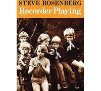 RECORDER PLAYING FLUTE A BEC