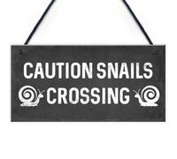 Red Ocean Funny Snails Crossing Garden Sign Novelty Hanging Garden Shed Home Decor Signs