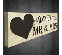 RED OCEAN Wedding Countdown Days Until Mr & Mrs Wooden Plaque Chalkboard Engagement Gift