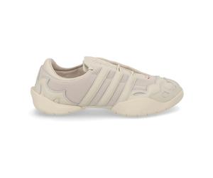 Regu 2002 - male - Y-3 - Sneakers - Gray - 9 1/2 UK - Shoes 9 1/2 UK