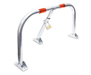 Relaxdays 10017409 Folding Parking Barrier, With 3 Keys, 76 x 32 x 45 cm, with Red Warning Stripes, Silver