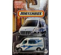 Renault Master Ambulance Series European Streets 19/24 - Matchbox - Scala 1/64 Circa