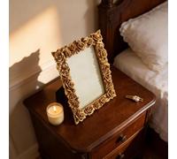 Resin desktop photo frame with vintage design, fitting For 5/6/7 inch pictures, perfect to display personal memories with an elegant and timeless look (3 * 5inch)