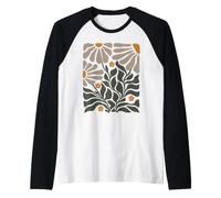 Retro Daisy Flowers Boho Floral Style for Cottagecore Lovers Raglan Baseball Tee