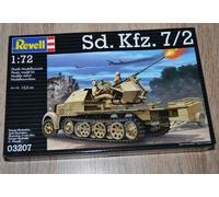 Revell 03207 Sd. vehicle. 7/2 Half Track Transporter 1:72