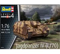 Revell 03359 1:76th scale Jagdpanzer IV (L/70) with diorama base