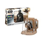 Revell 06784 Star Wars: The Mandalorian Din Djarin™ - The Bounty Hunter 1:9 Scale Unbuilt/Unpainted Plastic Model Kit with Diorama Base