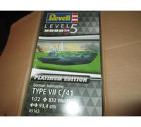 REVELL 1/72 GERMAN TYPE VII C/41 SUBMARINE PLATINUM EDITION