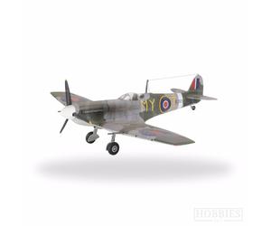 Revell Model Kits WW2 Aircraft Plane Spitfire Hurricane Focke Wulf Mustang 1:72