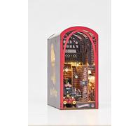 Revell Tiny Adventures Tiny Adventures - Harry Potter Hogwarts Express Book Nook - With LED Lighting, 3D Miniature DIY Wooden Craft