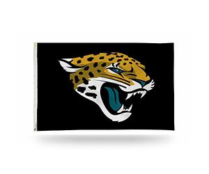 Rico Industries NFL New England Patriots 3-Foot by 5-Foot Single Sided Banner Flag with Grommets