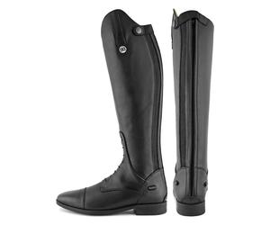 Riding boots with laces/zip at the back Derby