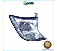 Right Front Arrow Crystal - DX - Nissan Patrol 02->04