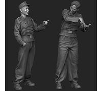 Risjc 1/35 Resin soldier model World War II tank soldier 2 people talk Die casting model figure kit //N47636(Unassembled and unpainted)