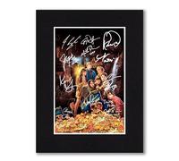 RJR PRINTS The Goonies, Cast Multi Signed 8x6 Inch Mounted Photo With Pre Printed Autographs That Would Make A Great Gift For Any Fan And Is Ready To Be Framed.