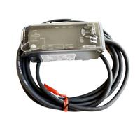 RNSZKIPJ Laser Displacement Sensor IL-1500 IL-1000 IL-300 IL-600 In Stock Compatible with Industrial Precision Machining Calibration Machine Tool Positioning Assembly Line Detection Equipment(IL-600)