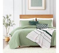 ROARINGWILD Sage Green Oversized King Size Quilt Bedding Set, California Cal King Lightweight Soft Bedspread, Farmhouse Rustic Country Coverlet for Spring Summer, 2 Pillow Shams, 118x106 inches