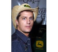 Rob Thomas at rehearsals at the 33rd Annual American Music Awards Shrine Auditorium in Los Angeles CA November 21 2005. ph: Ron Wolfson / (Rob Thomas0767) Poster Print (8 x 10)