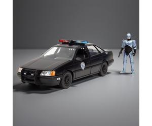 Robocop 1986 Ford Taurus with Figure 1:24 Scale Model