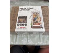 ROBOTIME Rolife DIY 3D Miniature Dollhouse Kit Book Nook Gift Garden House TGB06
