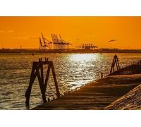 Romantic Southampton: Couples Walking Tour & Game