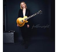 ROSIE FRATER-TAYLOR - Featherweight