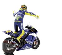 Rossi Model bike & figure Yamaha YZR-M1 MotoGP 2005 Minichamps 122 053146 1:12th