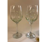 Rossvar Pair of Hand Painted Wine Glasses Spring Daisy Design